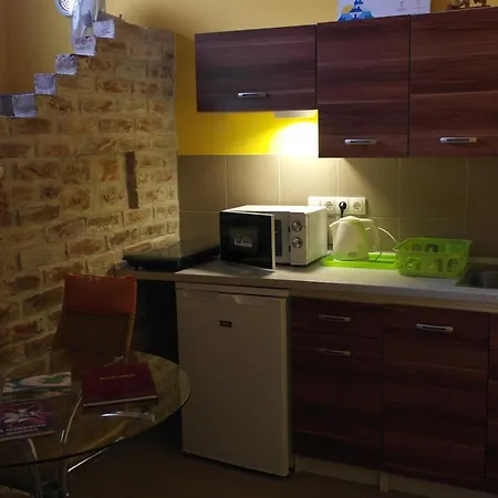 Nadasdy Studio Homestay