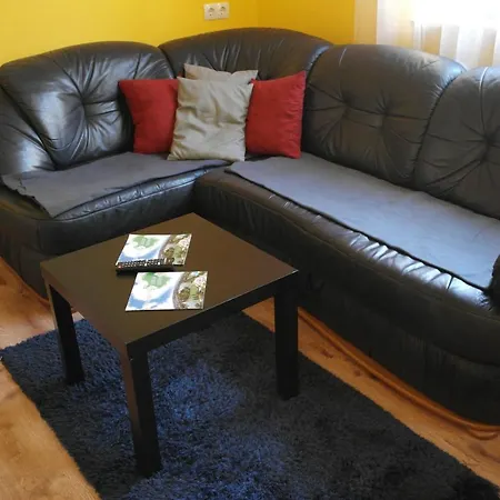 Nadasdy Studio Rum i privatbostad *