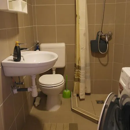 Nadasdy Studio Rum i privatbostad *